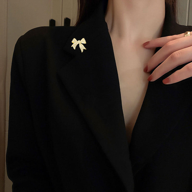 2021 New Brand Designer Brooches Bow Tie Pins With Light Luxury Full Rhinestone for Women